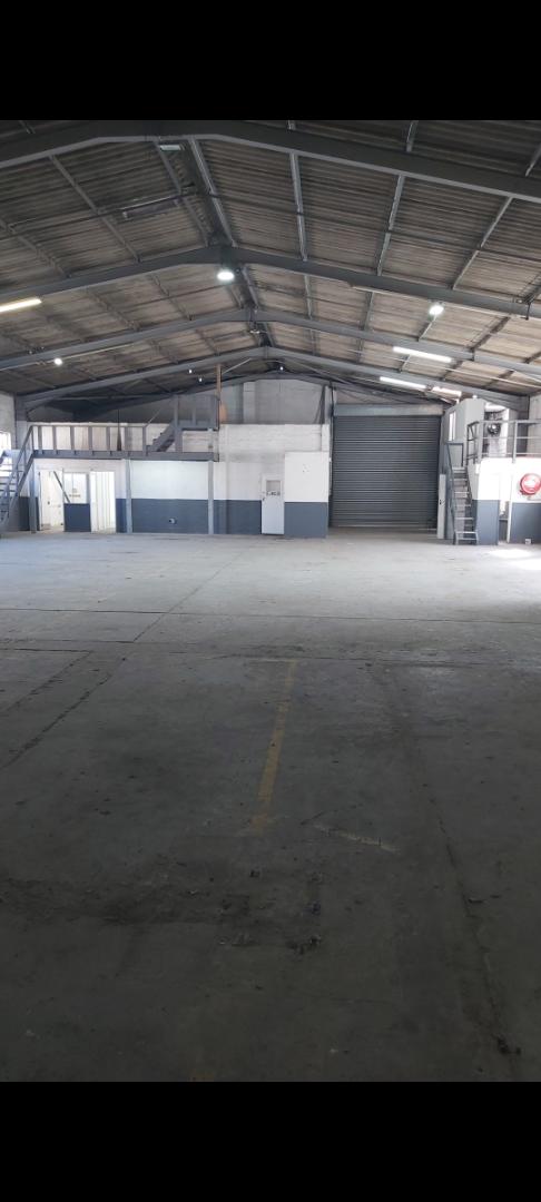 To Let Commercial Property for Rent in Sidwell Eastern Cape